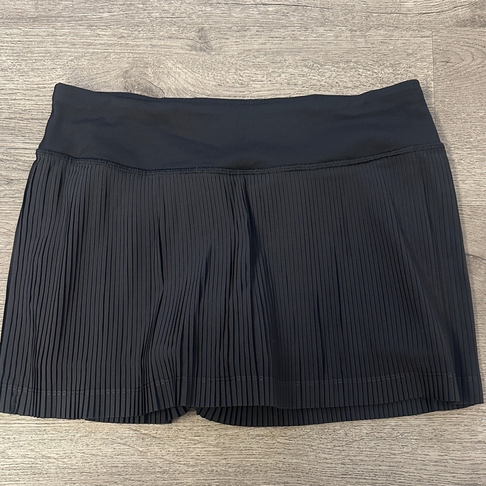 Lululemon Athletica Black Pleated Skorts